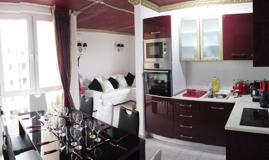 סאני ביץ' Pollo Resort Mikosta Apartments מראה חיצוני תמונה