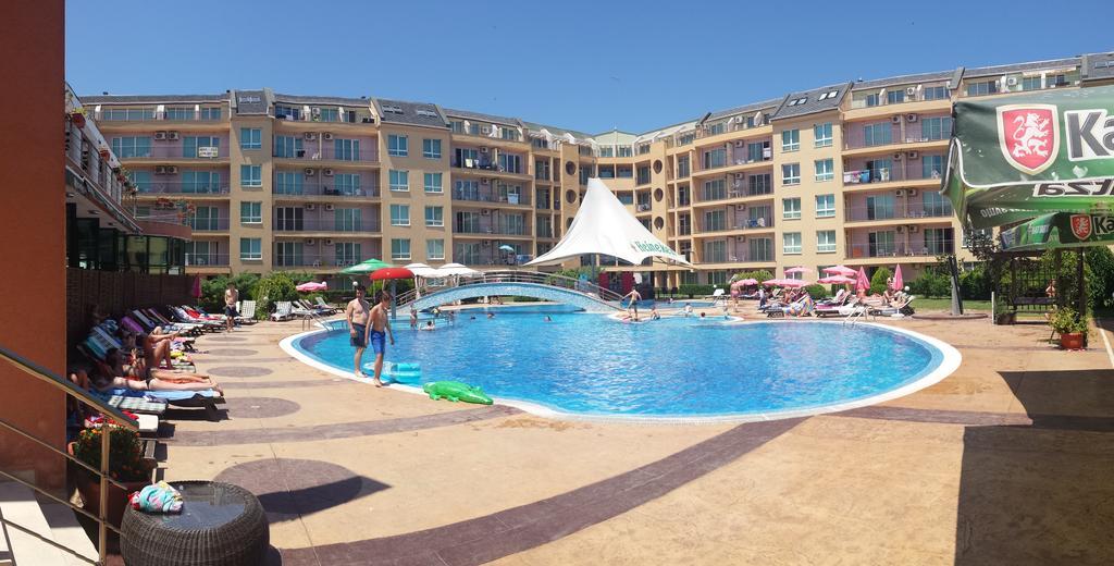 סאני ביץ' Pollo Resort Mikosta Apartments מראה חיצוני תמונה