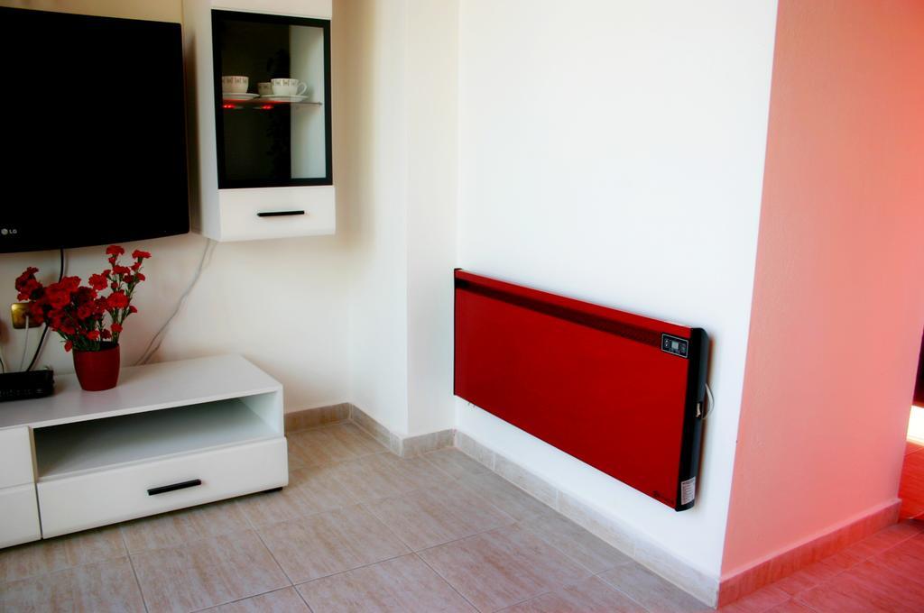 סאני ביץ' Pollo Resort Mikosta Apartments מראה חיצוני תמונה
